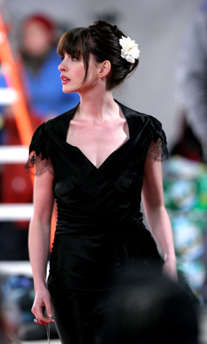 Anne Hathaway Inspired Black Evening Dress in Movie 