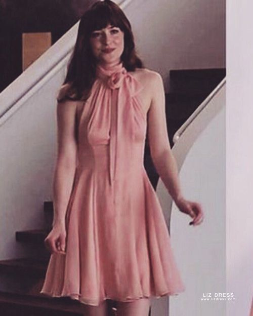 https://www.lizdress.com/media/catalog/product/cache/10f519365b01716ddb90abc57de5a837/d/a/dakota-johnson-short-pink-dress-fifty-shades-darker-1.jpg