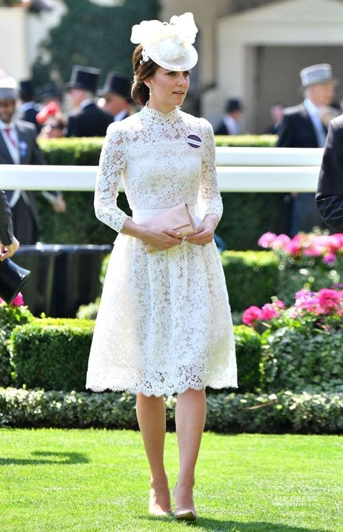 Celebrity online lace dress